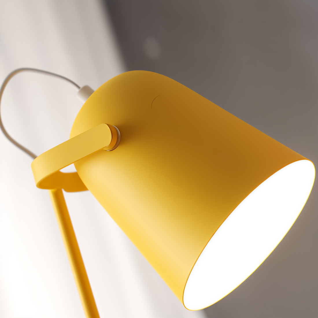 Juniper Table Lamp