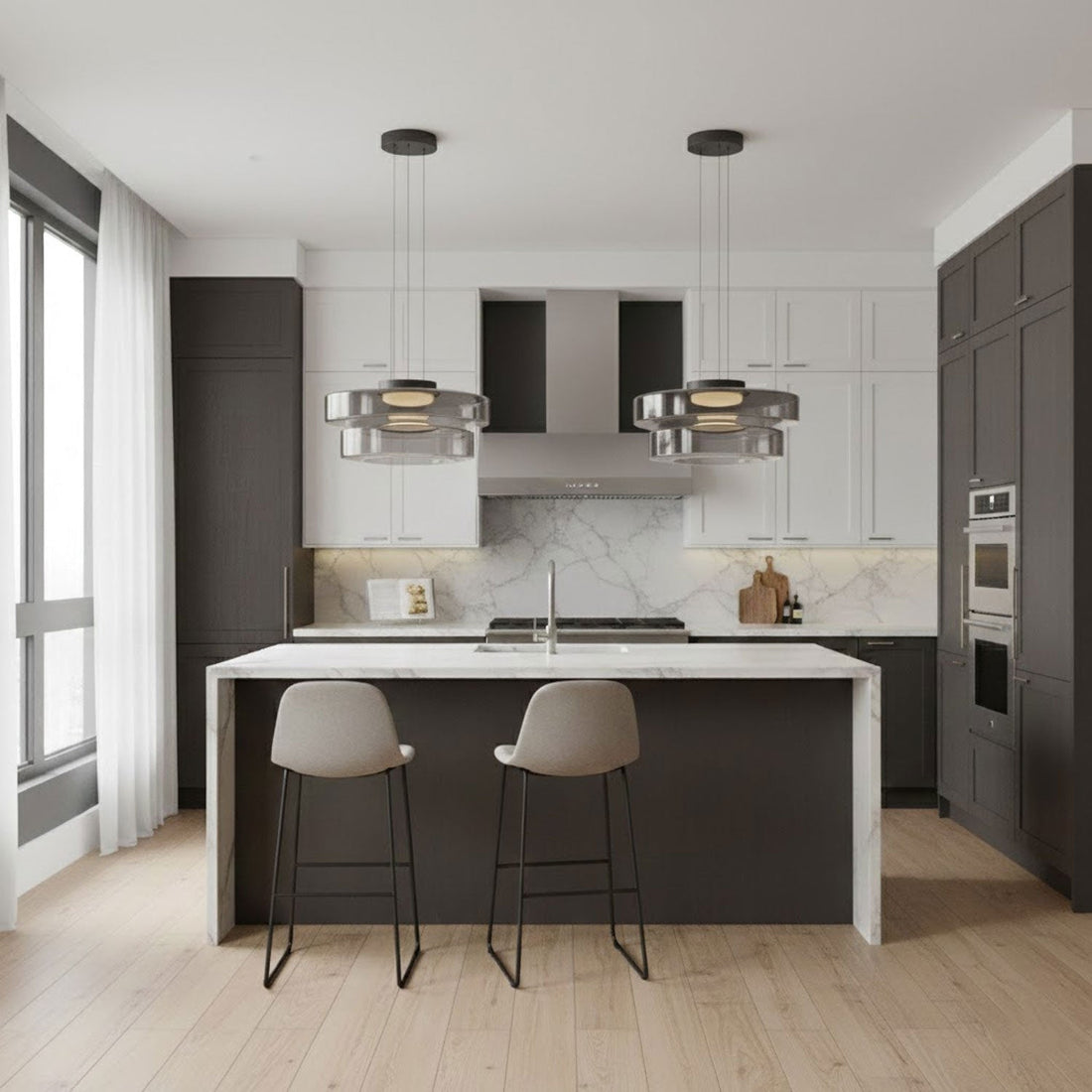Meridian Glass Pendant Light