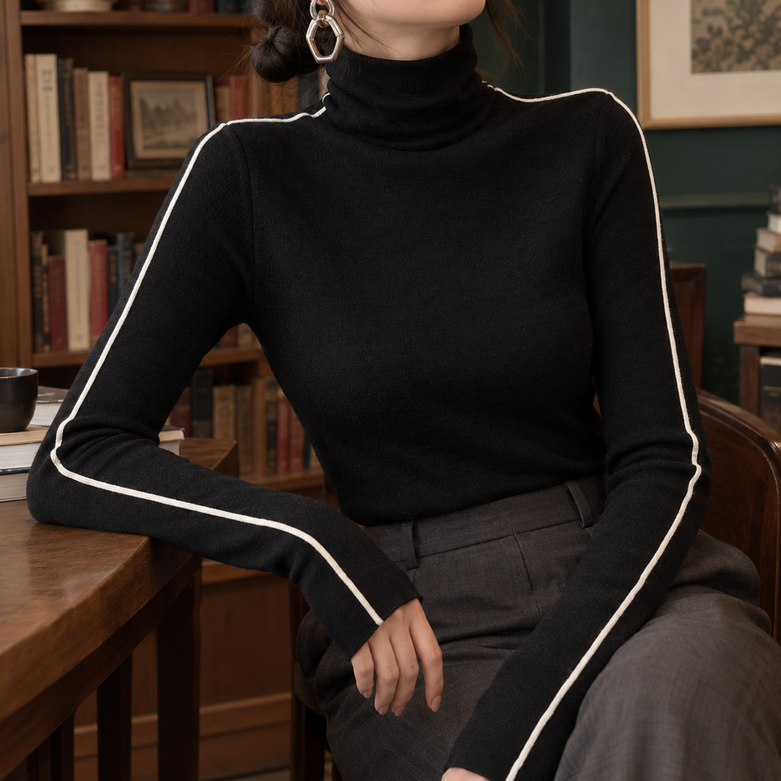 Rosemary-Louise Contrast Turtleneck - Black