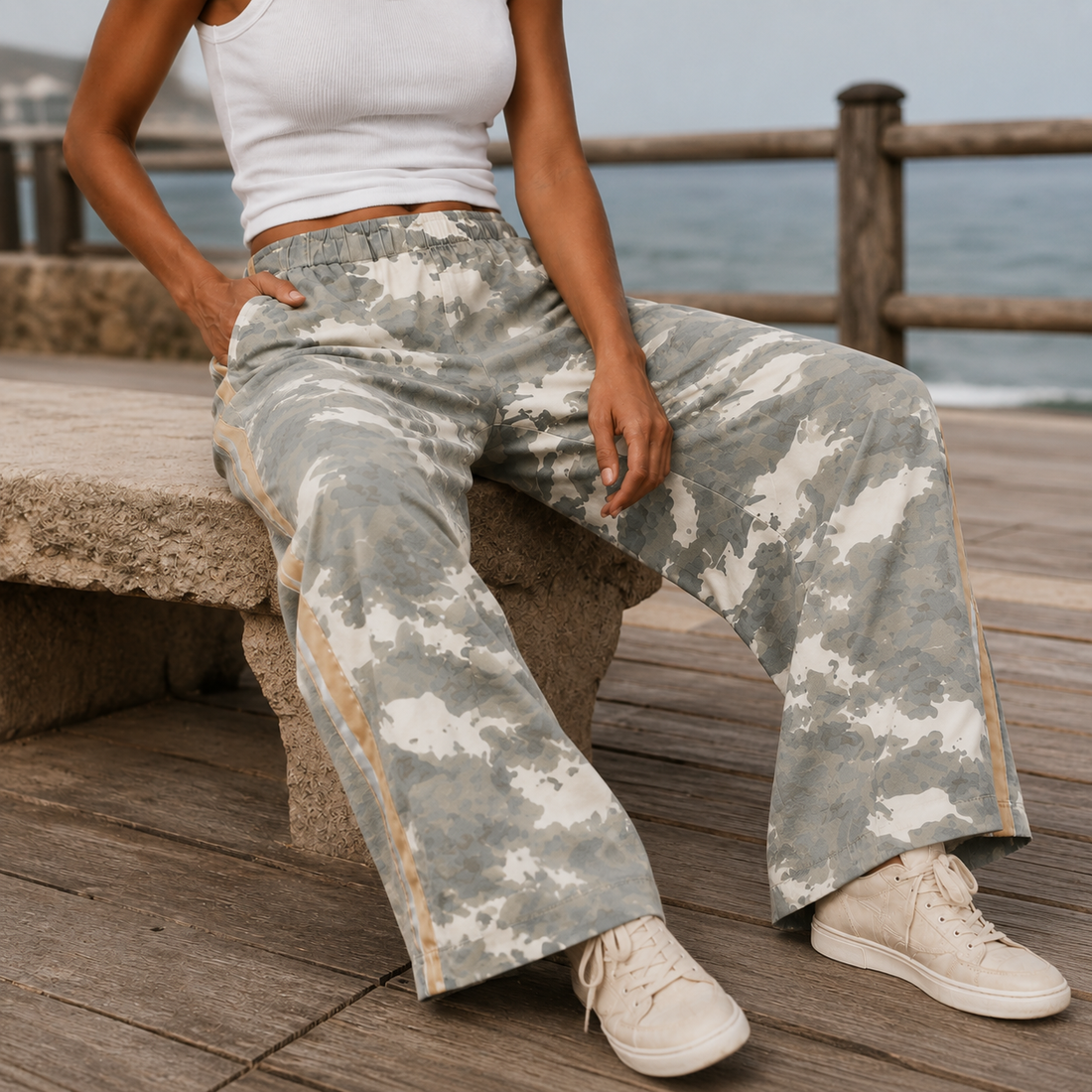 Imogen-Rae Wide Leg Pants - Light Gray Camouflage