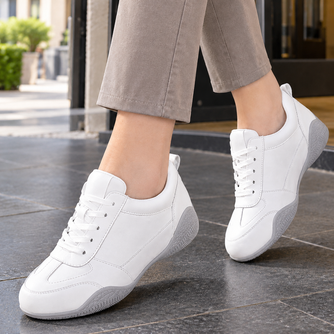 Ferraro Leather Sneakers - White