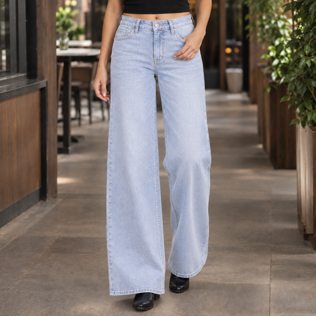 Sarah-Marie Wide Leg Jeans - Light Blue
