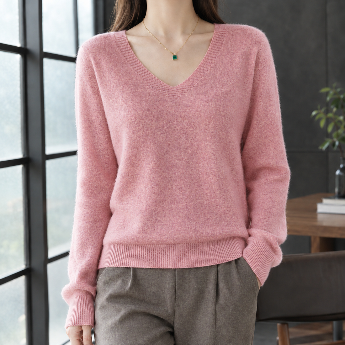 Amalia-Kate V-Neck Sweater - Pink