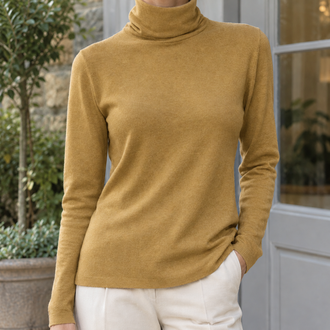 Abigail-Jane Cashmere Turtleneck - Ginger Yellow