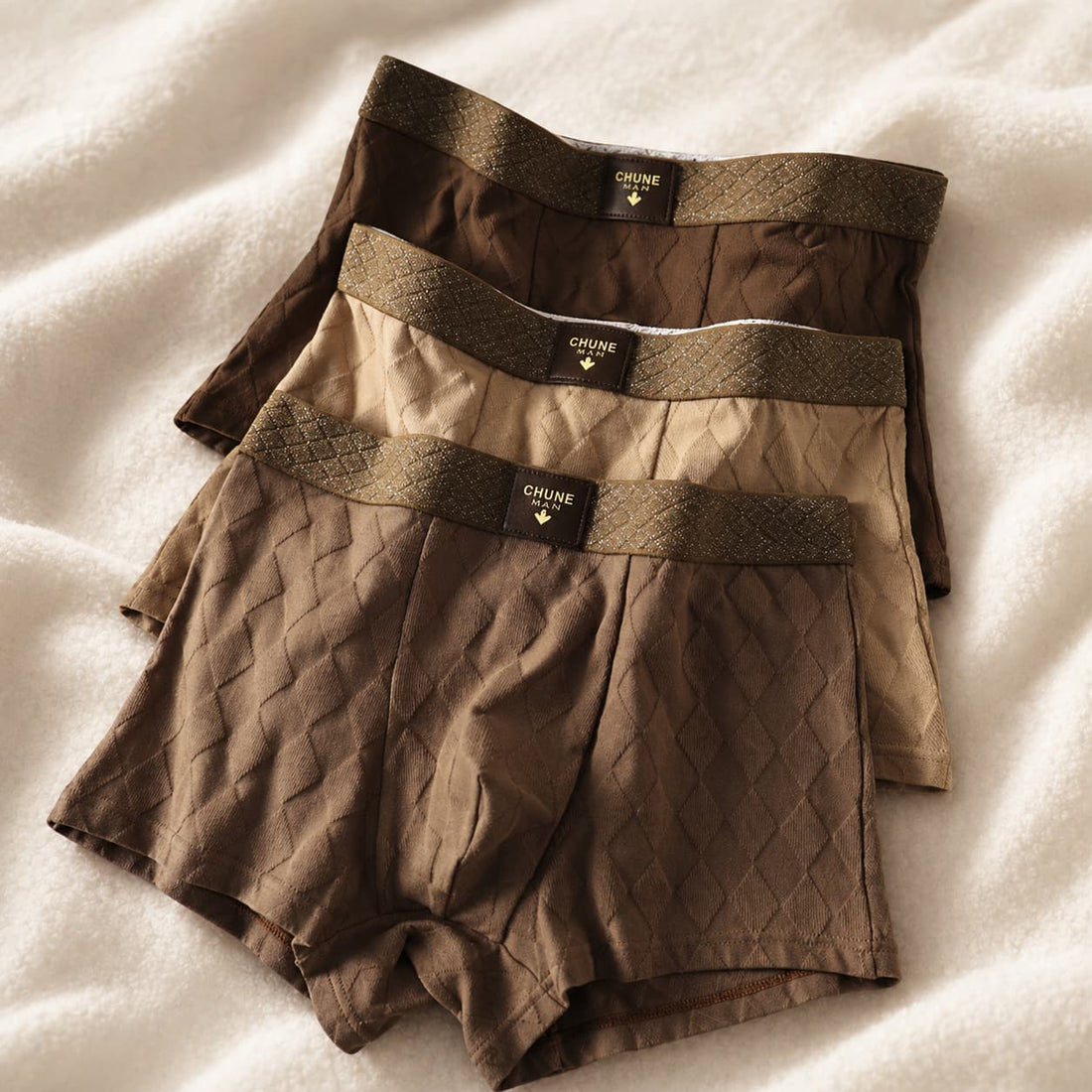 Aurelian Diamond Trunks