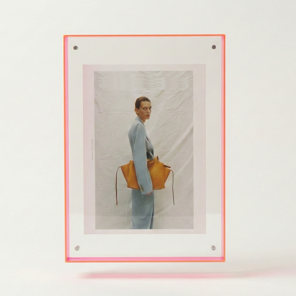 Lucent Edge Photo Frame