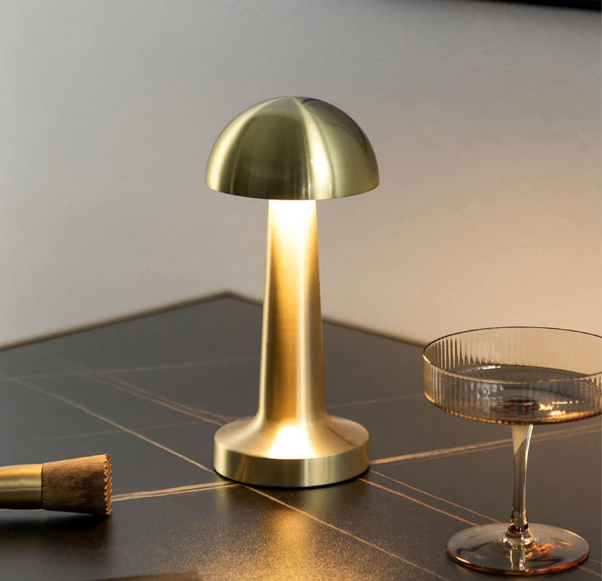 Iris Table Lamp