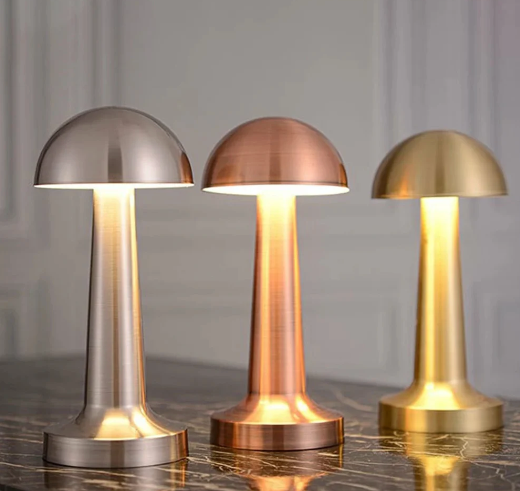 Iris Table Lamp