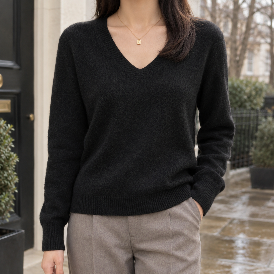 Carina-Eve V-Neck Sweater - Black