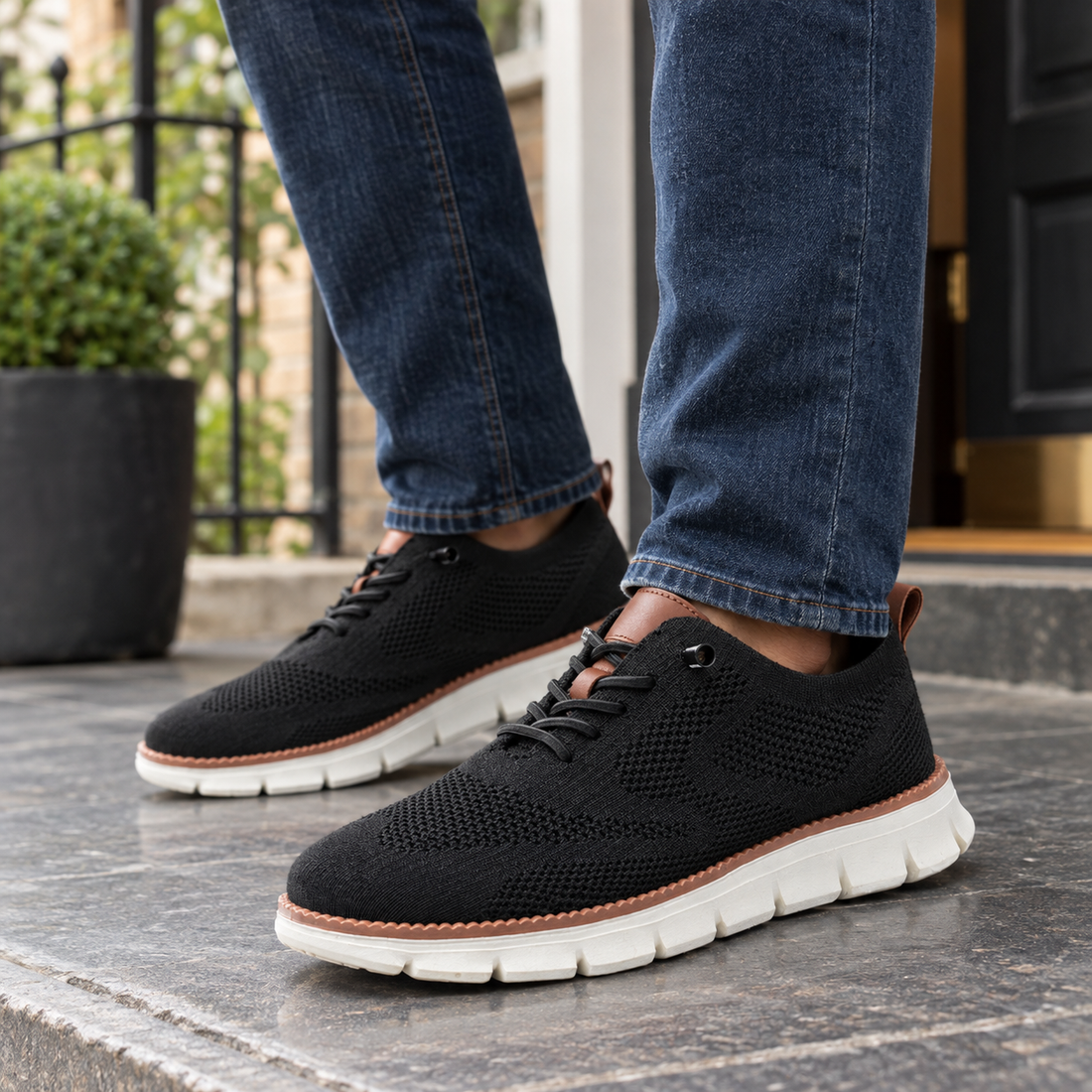 Gravina Knit Sneakers - Black
