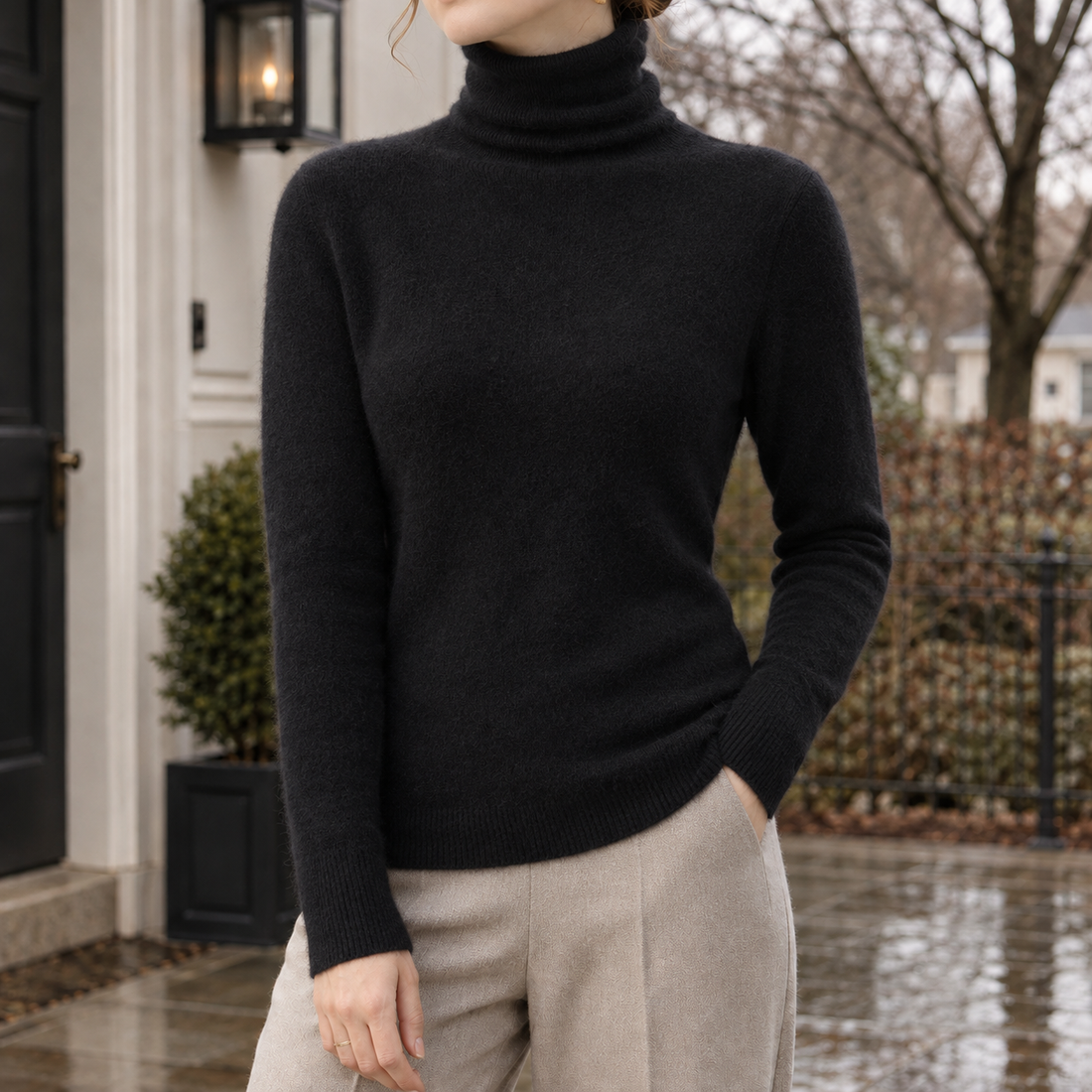 Tara-Pearl Turtleneck Sweater - Black