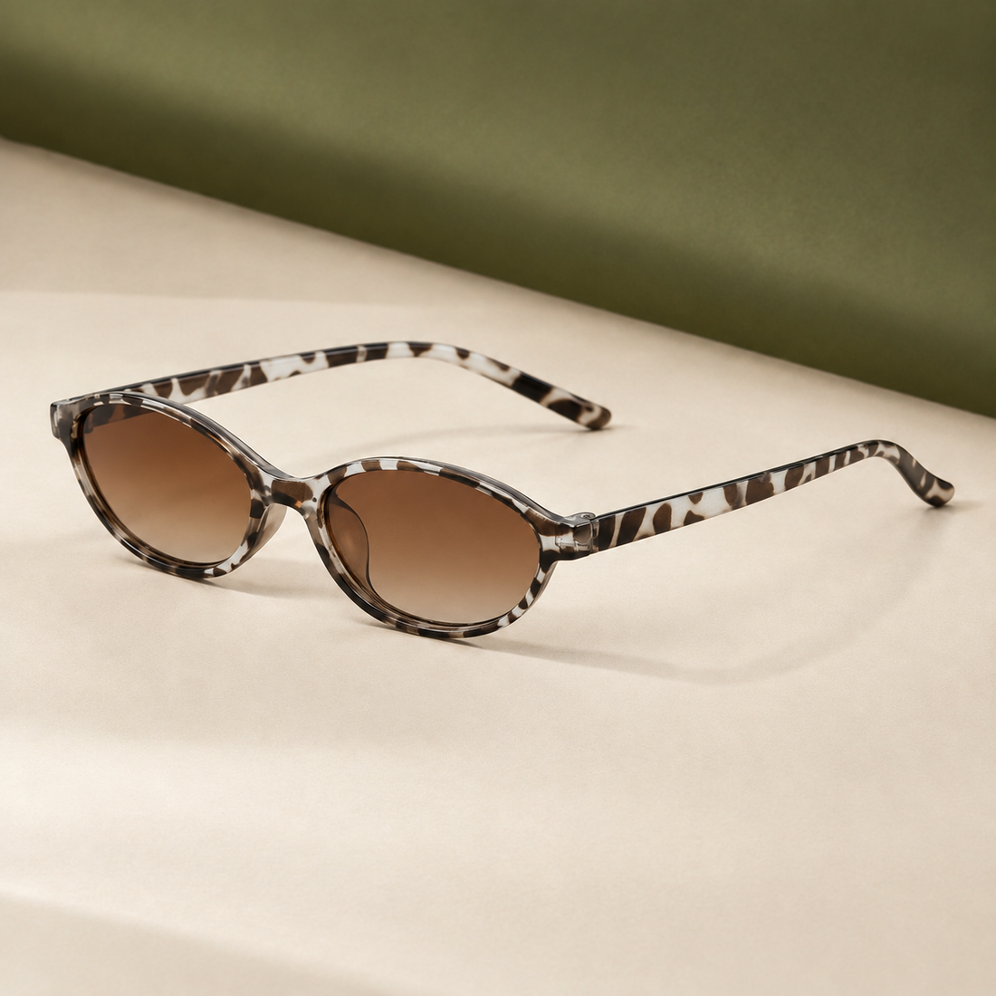 Lothaire Oval Sunglasses - White Bean Flower Frame Double Tea