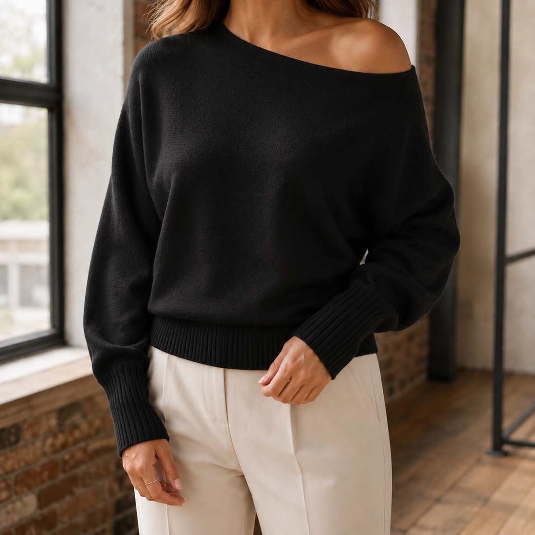 Astrid-Rose Asymmetric Sweater - Black